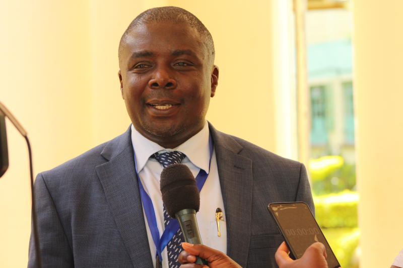 Maranda boys Principal, Edwin Namachanja, wins Nyanza's POYA award