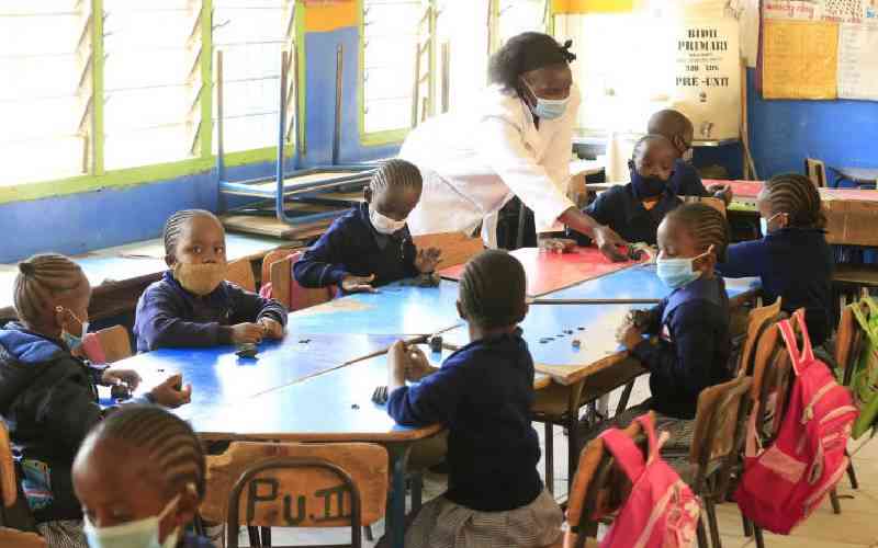 Primary school teachers to teach junior secondary from January